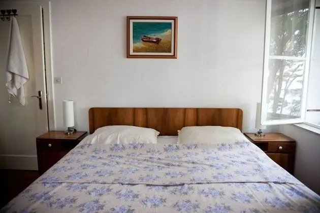 Apart Daire (Ivica - 40 m from beach - A1(4))