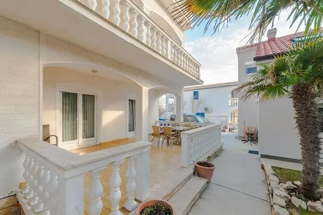 Apart Daire (Ivica - with parking - A1-0A(4+1))