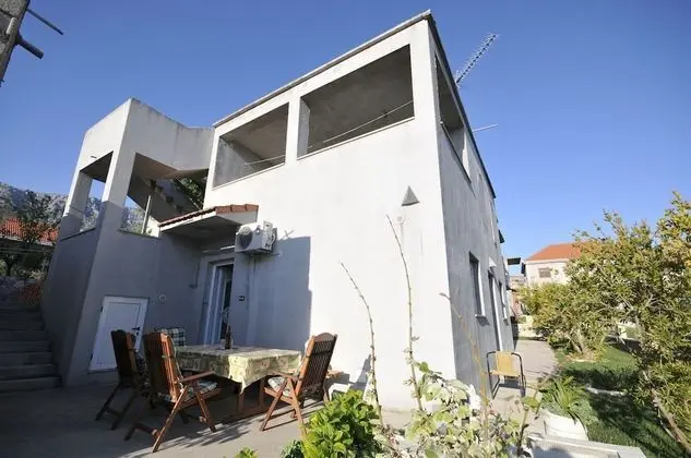 Apart Daire (Ivica - parking - A1(4+2))
