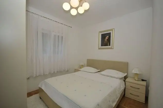Apart Daire (Ivica - parking - A1(4+2))
