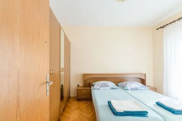 Apart Daire (Ivica - with parking - A2-1A(4+1))