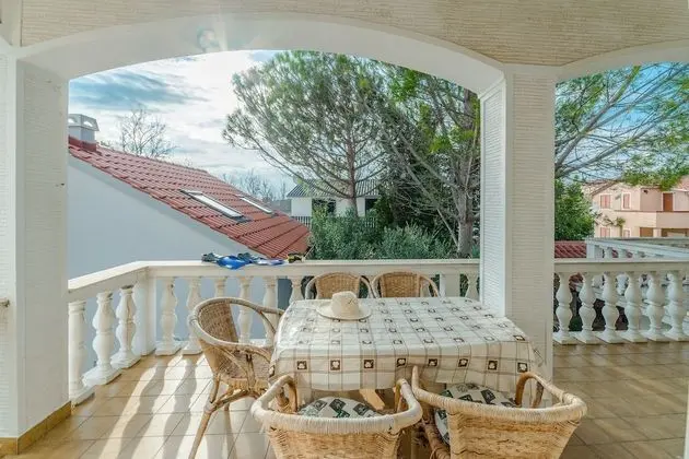 Apart Daire (Ivica - with parking - A2-1A(4+1))