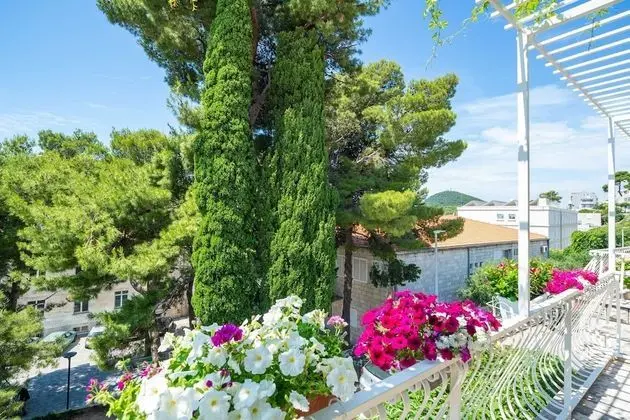 Apart Daire (Two-Bedroom Apartment with Terrace)