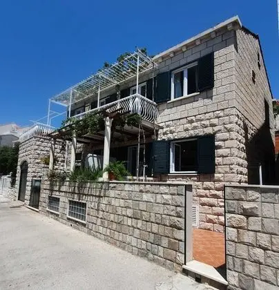 Apart Daire (Two-Bedroom Apartment with Terrace)