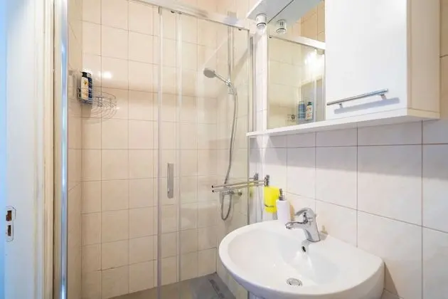 Stüdyo (Studio Apartment with Terrace)