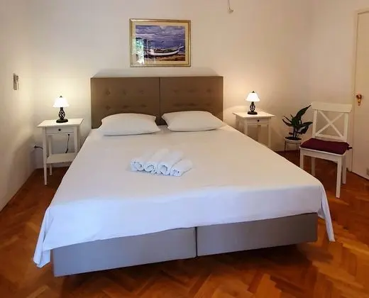 Stüdyo (Studio Apartment with Terrace)