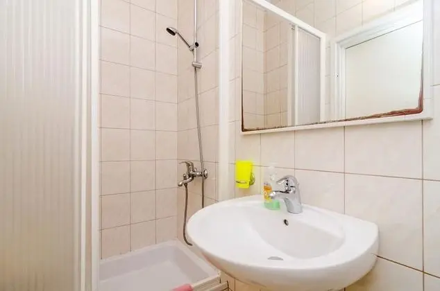 Stüdyo (Studio Apartment with Terrace)