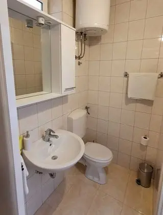 Stüdyo (Studio Apartment with Terrace)