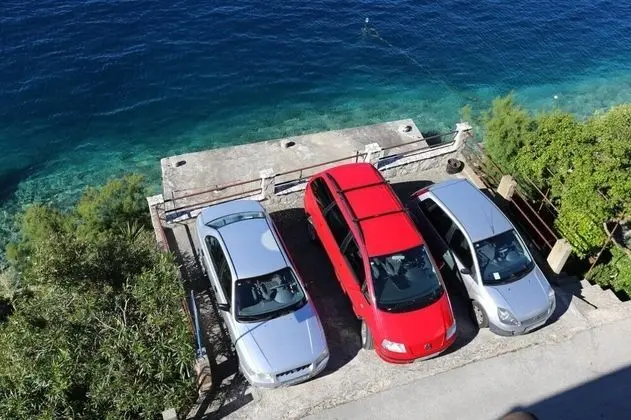 Apart Daire (Ivo - 20m from the sea - A2(2))