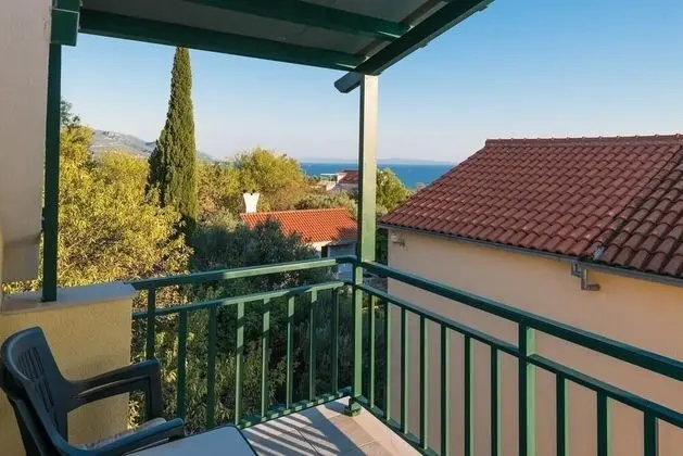 Apart Daire (Ivo - 400 m from sea - A8(4+1))