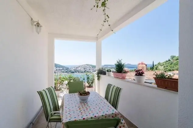 Tek Büyük Yataklı Oda (Double Room with External Private Bat)