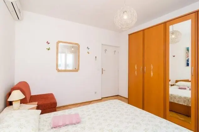 Tek Büyük Yataklı Oda (Double Room with External Private Bat)