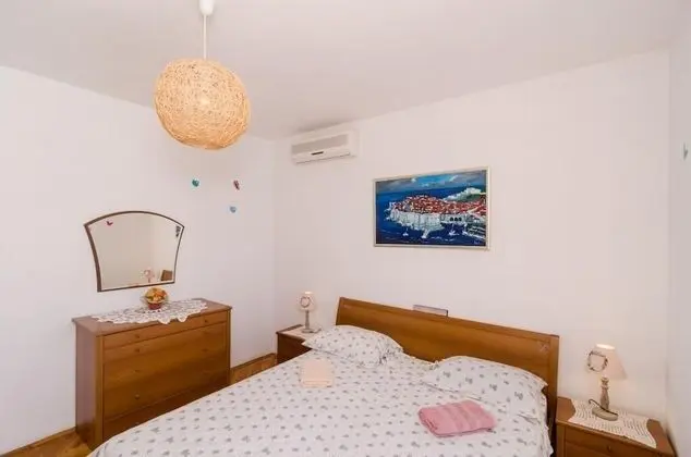 Tek Büyük Yataklı Oda (Double Room with External Private Bat)