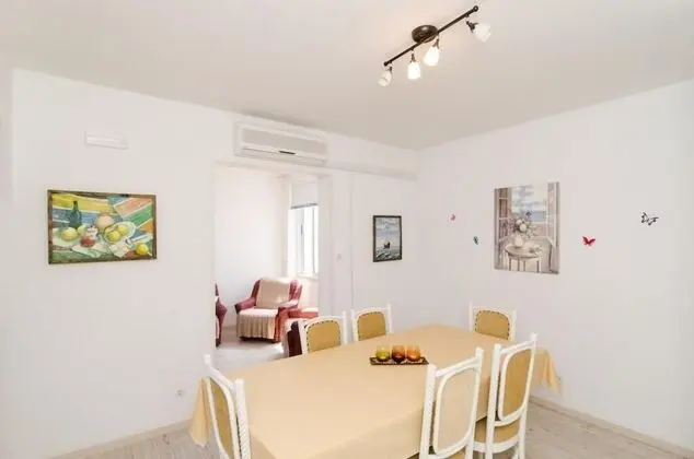 Tek Büyük Yataklı Oda (Double Room with External Private Bat)