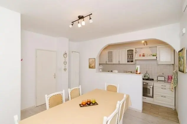 Tek Büyük Yataklı Oda (Double Room with External Private Bat)