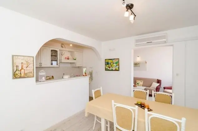 Tek Büyük Yataklı Oda (Double Room with External Private Bat)