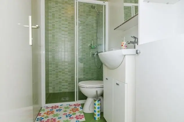 Tek Büyük Yataklı Oda (Double Room with External Private Bat)