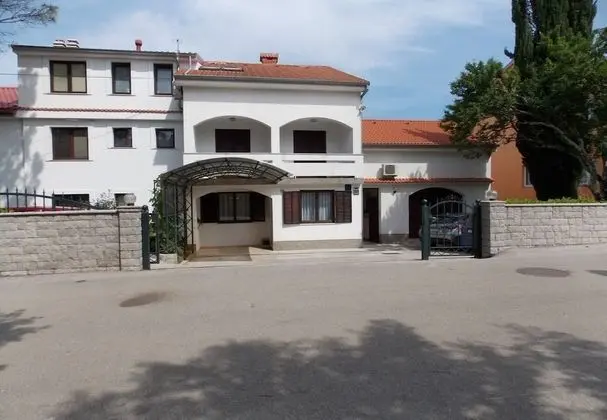 Apart Daire (Ivo - with parking - A2(4) - LOĐA)