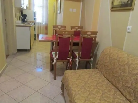 Apart Daire (Ivo - with parking - A2(4+1))