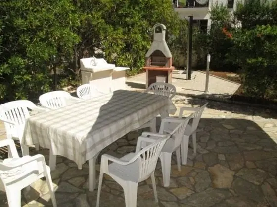 Apart Daire (Ivo - with parking - A2(4+1))