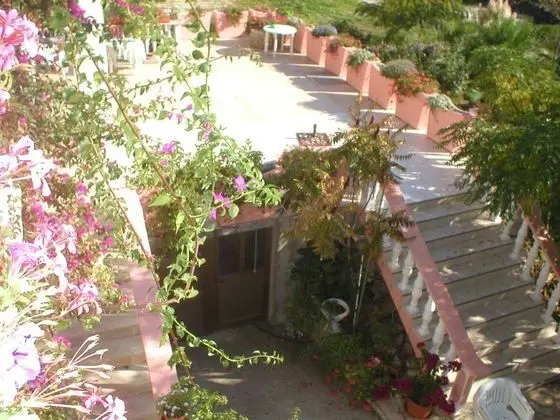 Apart Daire (Ivo - with parking - A2(4+1))