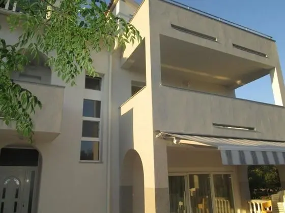 Apart Daire (Ivo - with parking - A2(4+1))