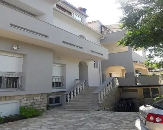 Apart Daire (Ivo - with parking - A2(4+1))