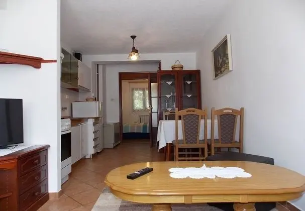 Apart Daire (Ivo - with parking - A4(2+2) - PRIZEM)