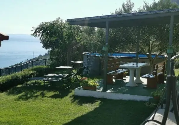 Ev (Nedjeljko - Pool House - H(6+1))