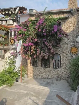 Stüdyo (Ivo - town center, 40m from the sea -)