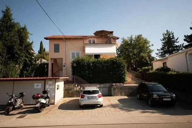 Apart Daire (Ivona - open swimming pool - A1 (4+2))