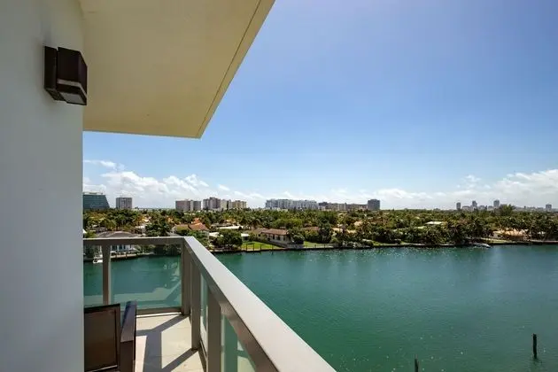 Premier Apart Daire, Kanal Manzaralı