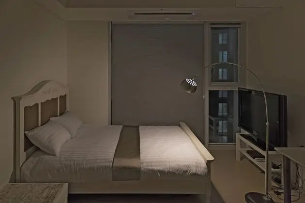 Room 1