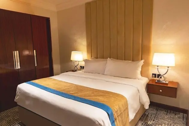 Deluxe King