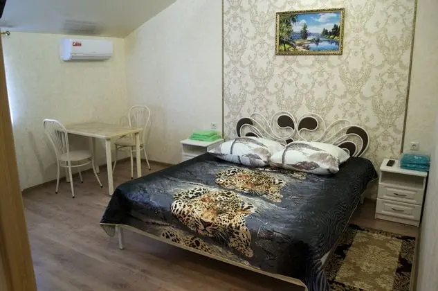 Standard Tek Büyük Yataklı Oda
