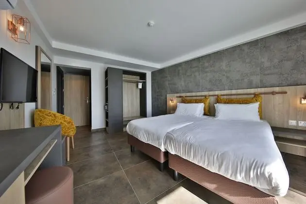 Deluxe Tek Büyük veya İki Ayrı Yataklı Oda, Balkon