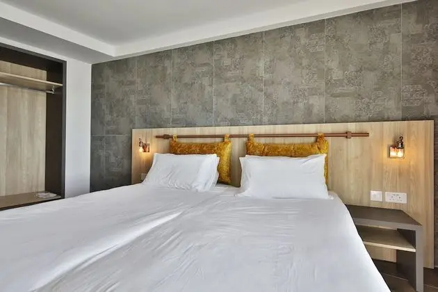 Deluxe Tek Büyük veya İki Ayrı Yataklı Oda, Balkon