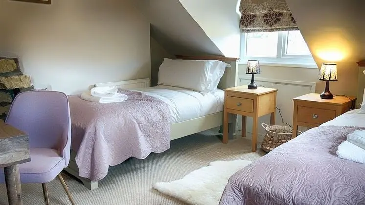 Deluxe Kır Evi, Özel Banyo, Bahçe Manzaralı (Ivy Cottage)