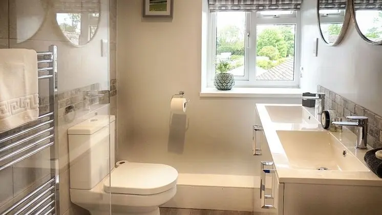 Deluxe Kır Evi, Özel Banyo, Bahçe Manzaralı (Ivy Cottage)