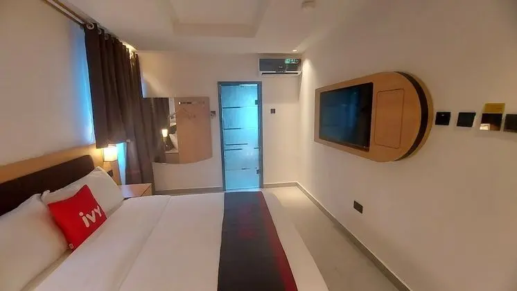 Standard Tek Büyük Yataklı Oda