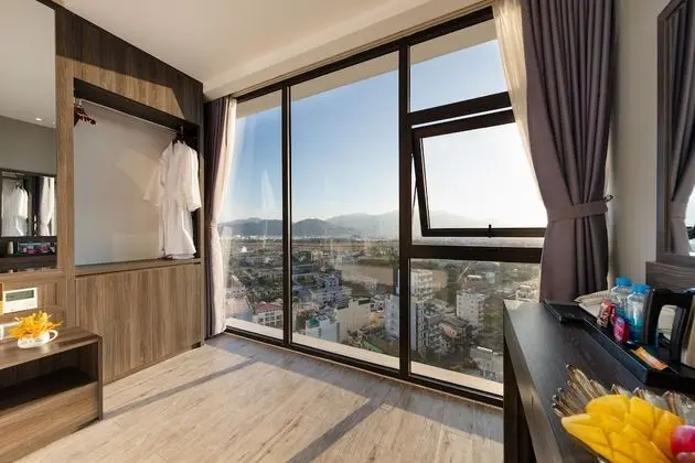 Deluxe Tek Büyük veya İki Ayrı Yataklı Oda, Şehir Manzaralı