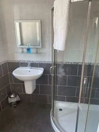 Classic Tek Büyük Yataklı Oda