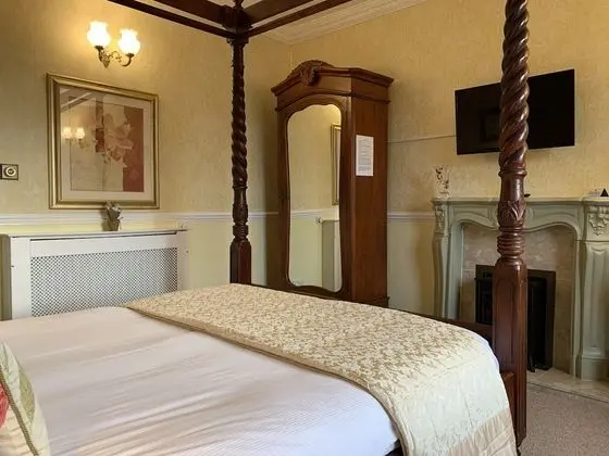 Design Tek Büyük Yataklı Oda, 1 Büyük (Queen) Boy Yatak, Bahçe Manzaralı