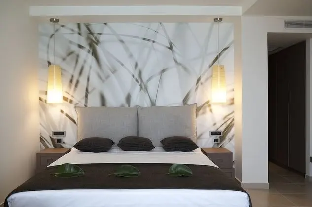 Deluxe Room with Garden View