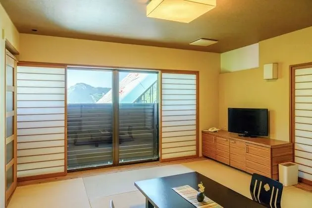 Superior Oda, Teras, Vadi Manzaralı (Standard Kaiseki Dinner)