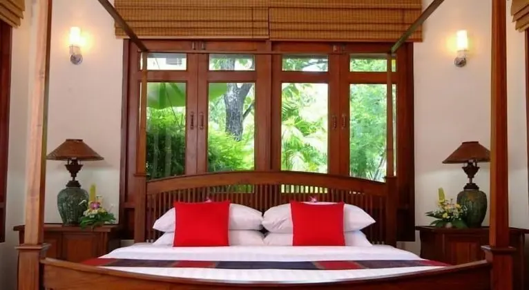 Jacuzzi Villa