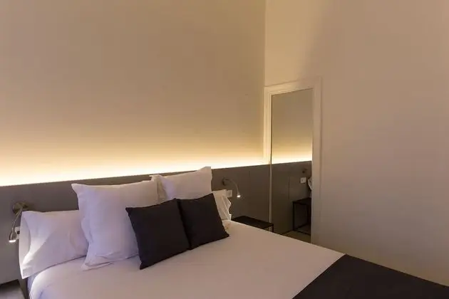Tek Büyük veya İki Ayrı Yataklı Oda, Balkon