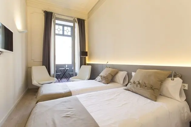 Tek Büyük veya İki Ayrı Yataklı Oda, Balkon