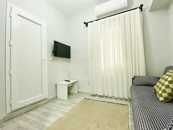 1+1 Daire, Manzarasız, Balkonsuz