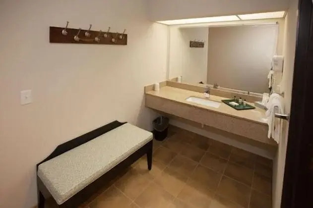 Deluxe Süit, 1 En Büyük (King) Boy Yatak ve Çekyat, Balkon, Golf Manzaralı